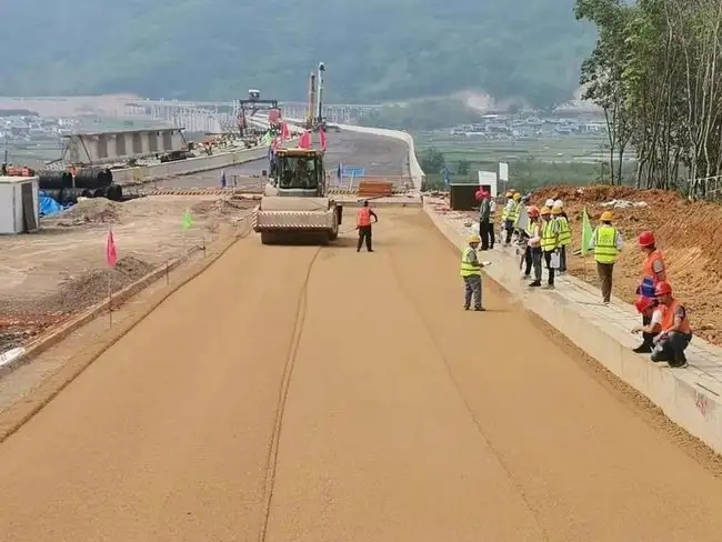 郊区路基工程